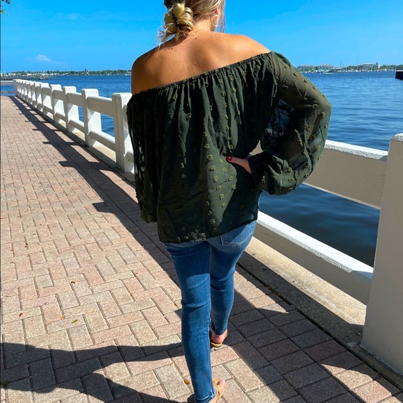 Green Off Shoulder Dotted Top - Picture 2 of 3